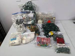 lot 441 image: All the Christmas Lights, including Vintage