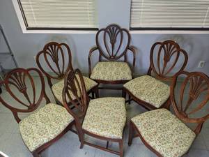 lot 187 image: Lot of 6 Gorgeous Drexel Dining Chairs