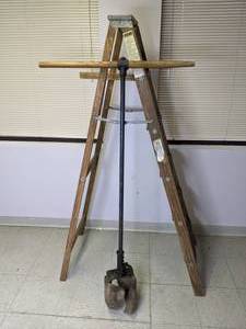 lot 189 image: Wooden Ladder and Post Hole Digger