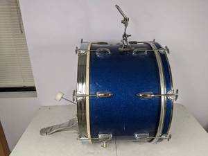 lot 535 image: Blue Sparkle Bass Drum and Pedal