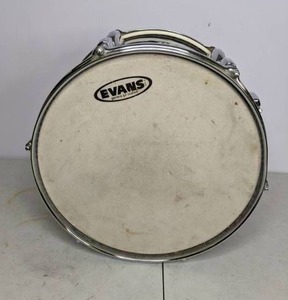 lot 638 image: 12 Blue Sparkle Tom Drum