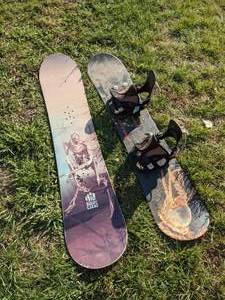 lot 598 image: Lot of (2) Snowboards - LaMar, Burton