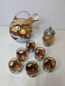 lot 483 image: Art Deco Farber Bros Decanter, (6) Glasses, and Jar  - SE
