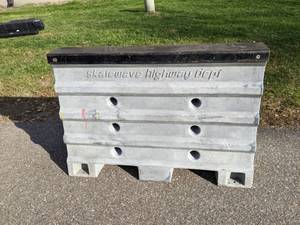lot 597 image: Skatewave Skateboard Grinding Barrier