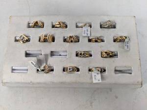 lot 615 image: Unique Display Rings