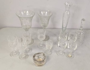 lot 518 image: Lot of 14 Piece Glassware Vases, Glasses, Bell and More NER