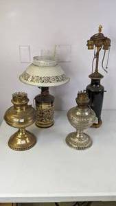 lot 529 image: Lot of (4) Vintage Table Lamp Bases