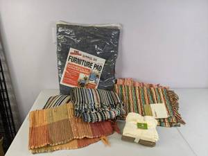 lot 530 image: Furniture Pad, (5) Rugs, and (6) Washcloths - NER