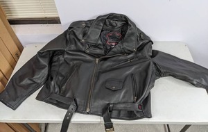 lot 671 image: Lovely Hillside Leather Jacket
