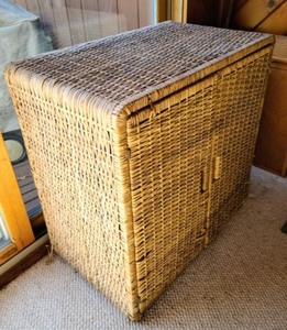 lot 27 image: Wicker Storage Cabinet