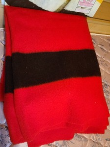 lot 185 image: Vintage Hudson Bay Wool Blanket