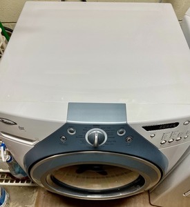 lot 143 image: Whirlpool Duet HT Front Loading Washing Machine