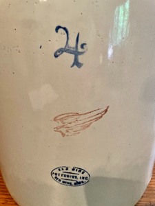 lot 88 image: Redwing 4 Gallon Crock