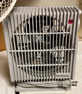 lot 118 image: 2 Fantastic Fans