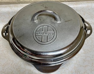 lot 125 image: Griswold Cast Iron Pot
