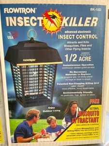 lot 227 image: Flowtron Insect Killers
