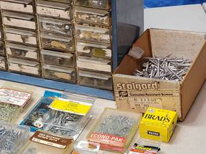 lot 260 image: Organizer with Contents and Hardware Lot
