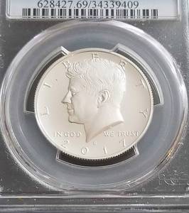 2017-S US SILVER PROOF KENNEDY HALF DOLLAR PR69DCAM PCGS (slight crack in holder coin is fine)