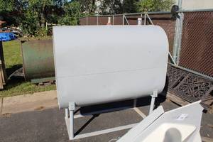 lot 862 image: Tank