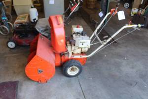 lot 901 image: Ariens Snowblower