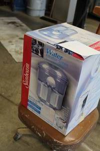lot 936 image: Sunbeam Water Filtration System (in original box)