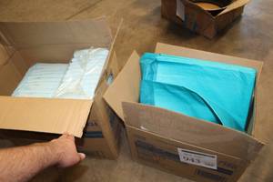 lot 943 image: Lot of (1 Box) Adult Diapers