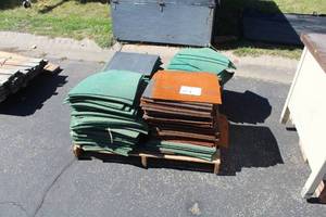 lot 971 image: Retro Carpet Squares