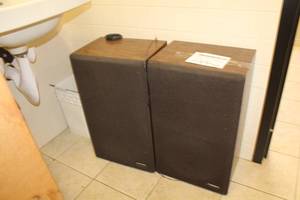lot 1009 image: Lot of (1 Pair) Omega Tower Stereo Speakers