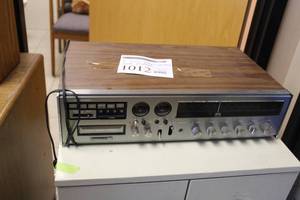 lot 1012 image: Vintage Panasonic 8-Track Stereo Recorder