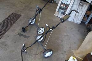 lot 974 image: Par Cart Golf Club Caddy
