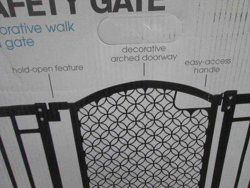 lot 14 image: Modern Home Safety Gate open box Re...