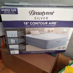 lot 58 image: Beautyrest Silver Queen 18 Contour...