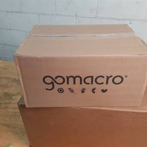 lot 61 image: Gomacro Macrobar Protein Purity Sun...