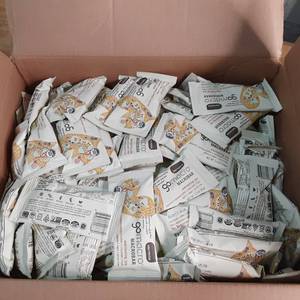 lot 63 image: Gomacro Macrobar Everything Joy Coc...