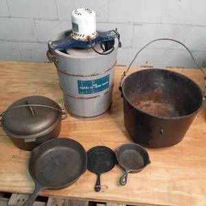 lot 78 image: Antique Wards Electric Ice Cream Fr...