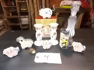 lot 4 image: Cute little farm animals lot with c...