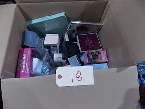 lot 18 image: Box full of Avon other collectables...