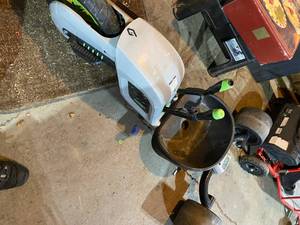 lot 23 image: Huffy drifter electric bike needs b...