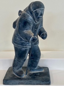 lot 14 image: Inuit Figurine Carving