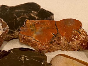 lot 34 image: Geode and Rock Slices