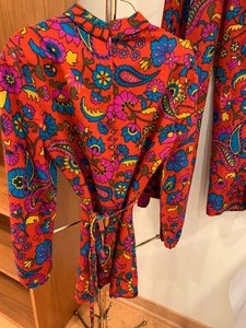 lot 214 image: Amazing Vintage Outfit