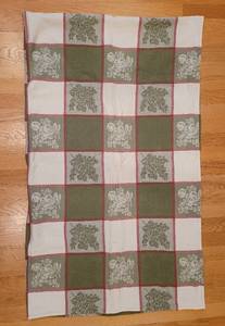 lot 154 image: Earthy TableclothNapkinThrow Collection
