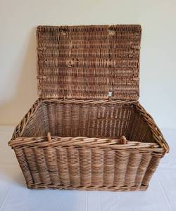 lot 179 image: Fun Basket Collection