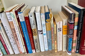 lot 304 image: Lot of Books