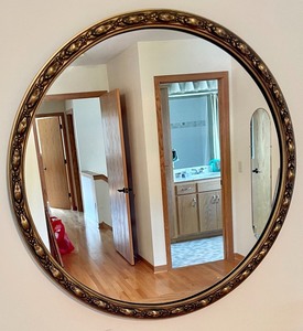 lot 332 image: Circular Wall Mirror