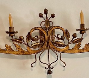 lot 340 image: Vintage Metal Wall Candle Display
