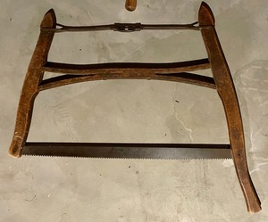 lot 282 image: Vintage Saw and Sickle
