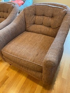 lot 125 image: Pair of Vintage Upholstered Mid Century Chairs