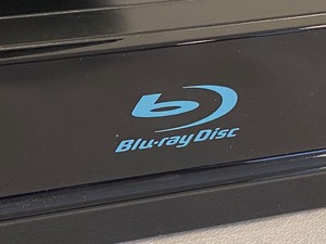 lot 128 image: Samsung Blu-Ray DVD Player