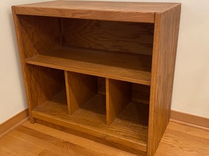 lot 140 image: Very Nice Bookshelf